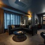 Dakota 5*