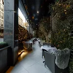 Dakota Hotel