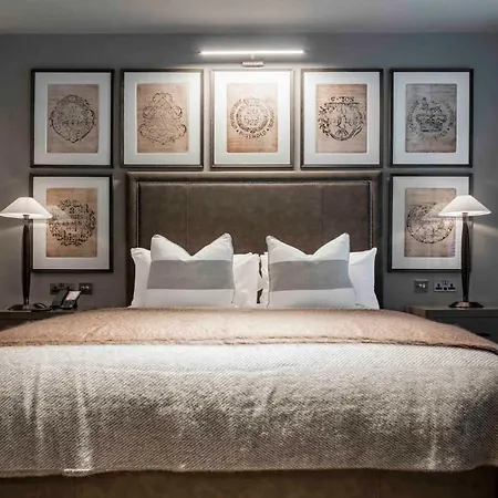 Dakota Otel 5*