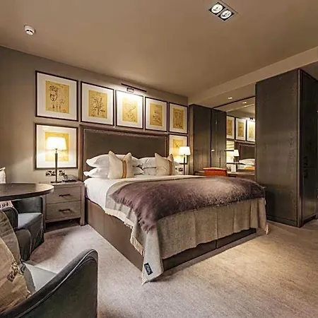 Hotel Dakota