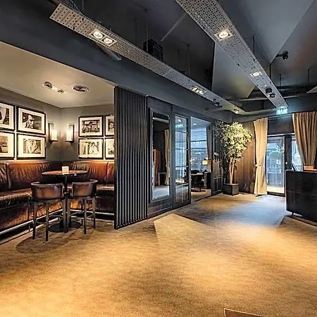 利兹达科他酒店 5*