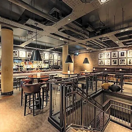 利兹达科他酒店 利兹