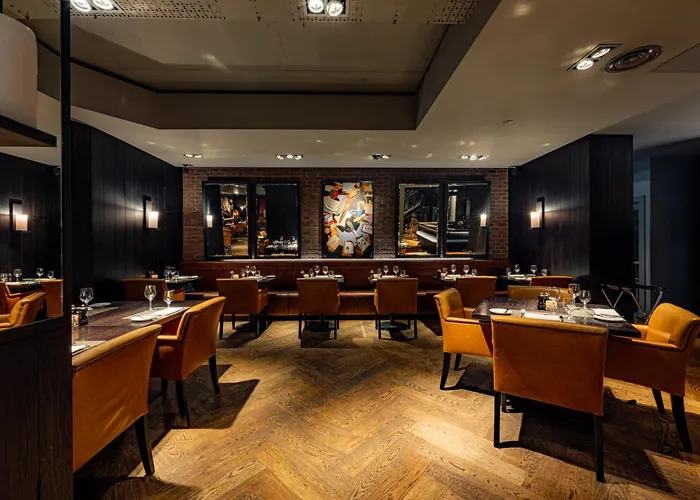 Dakota Leeds (West Yorkshire)