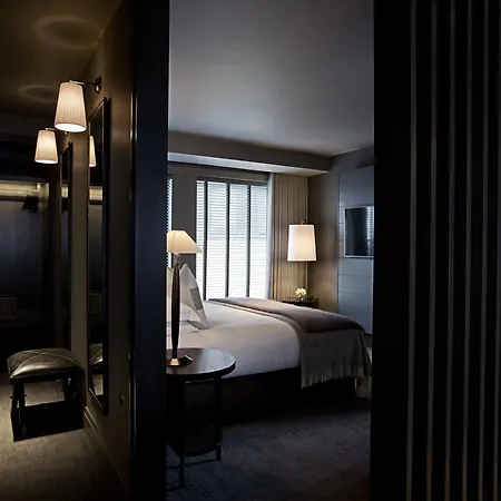 Dakota Leeds (West Yorkshire)